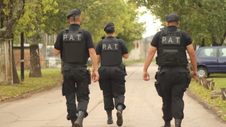 Dope Thief en Rosario: Policías torturaban y robaban cocaína a los dealers