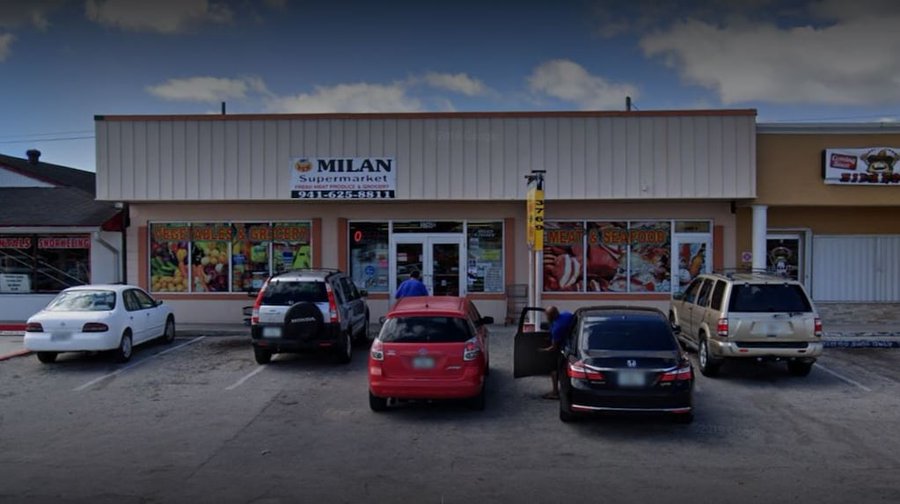 Un hombre apuñaló a una mujer después de que ella criticara a sus hijos en la fila del supermercado