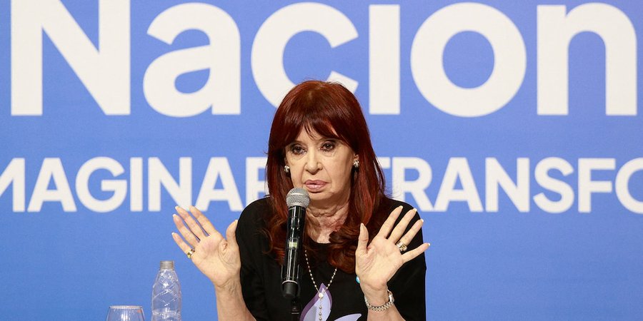 Sin mencionar a Milei, Cristina Kirchner defendió los logros económicos del peronismo y habló de proscripción