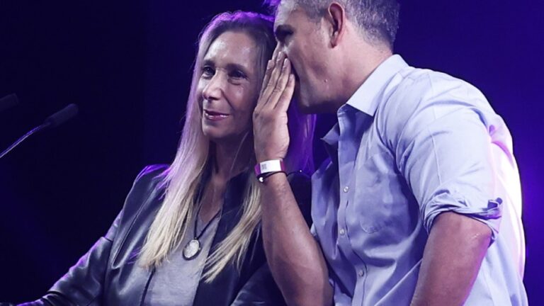 Karina furiosa con el embajador ante la OEA porque no logró evitar la condena por los ataques a la prensa de Milei