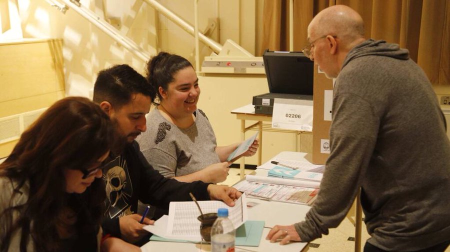 Las elecciones porteñas tuvieron la participación más baja en las últimas décadas: votó el 52,3% del padrón