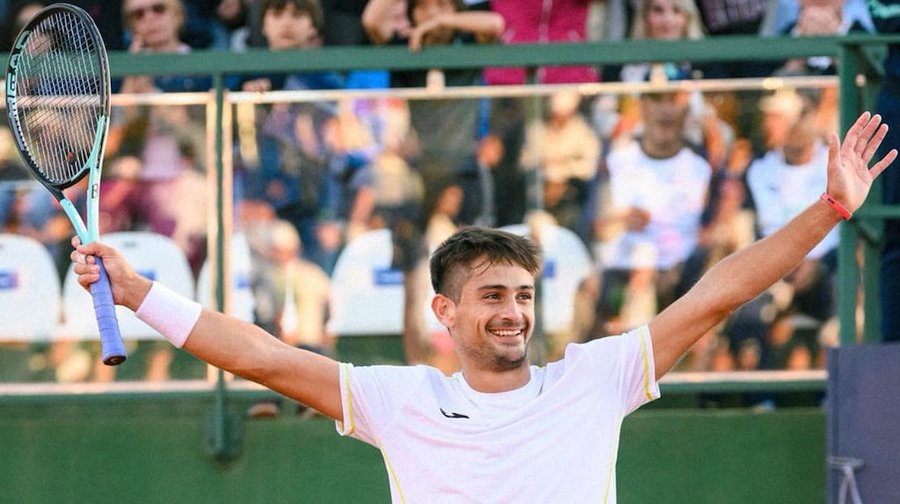 Sorpresa en Roland Garros: Mariano Navone debutó con una victoria espectacular