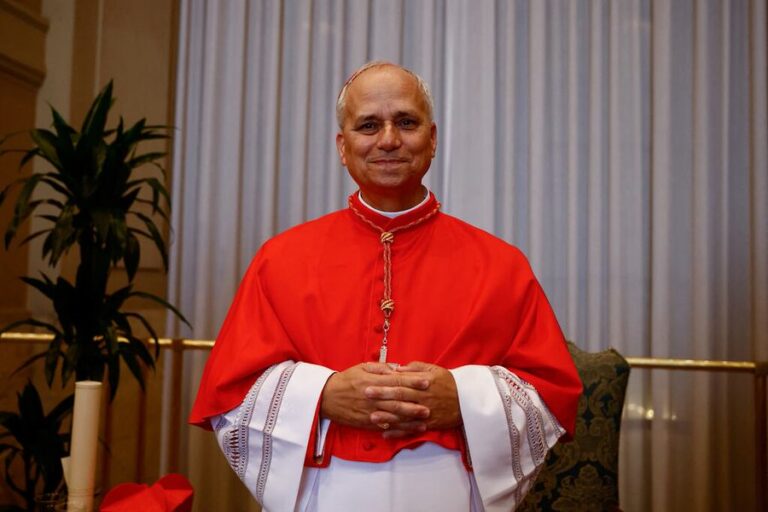 El Vaticano anunció al nuevo Sumo Pontífice: Robert Prevost.