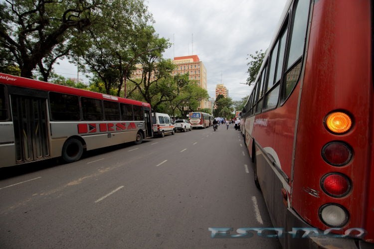 Paro de colectivos: Sin servicio en el área interurbana y el Chaco-Corrientes