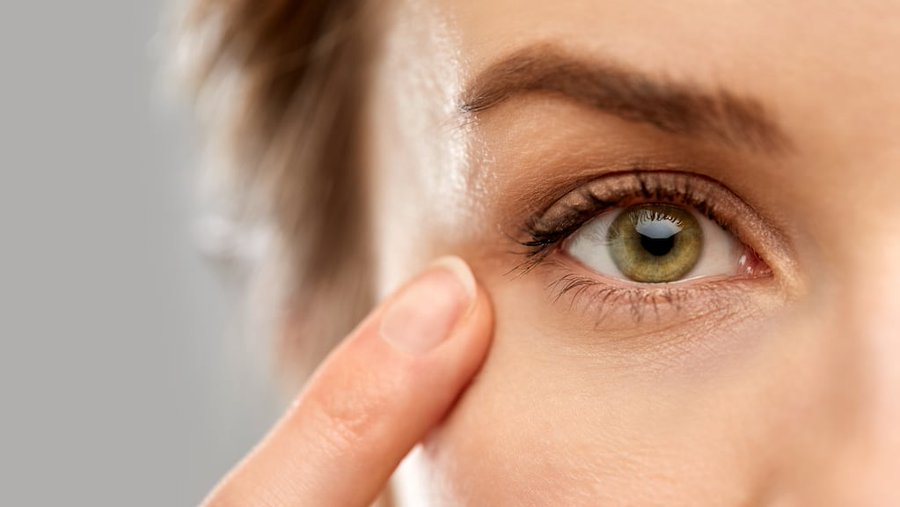 Ingerir determinadas vitaminas y minerales reduce el riesgo de degeneración macular, según expertos