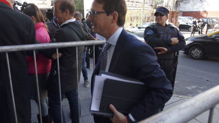 Terminó mal la reunión de las provincias con Economía y los gobernadores denuncian el superávit “trucho” de Caputo