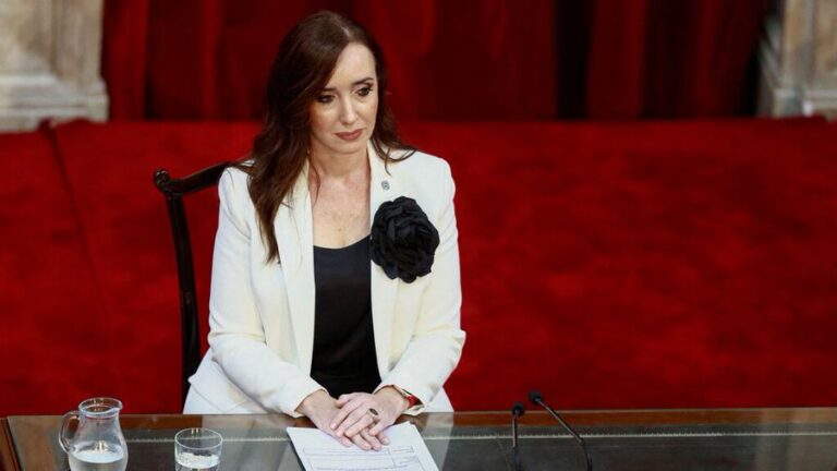 Villarruel tomará una decisión sobre las leyes de jubilaciones y discapacidad y volverá a desafiar a Milei
