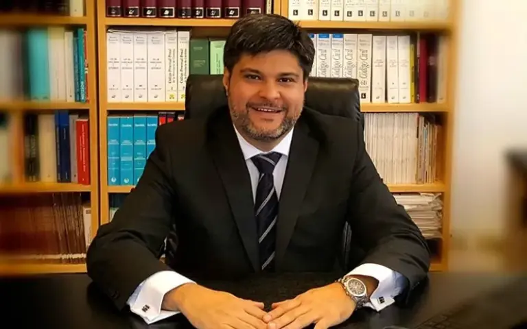 Ferreyra Negri: “la Justicia chaqueña perdió independencia y se somete al lobby del Ejecutivo”