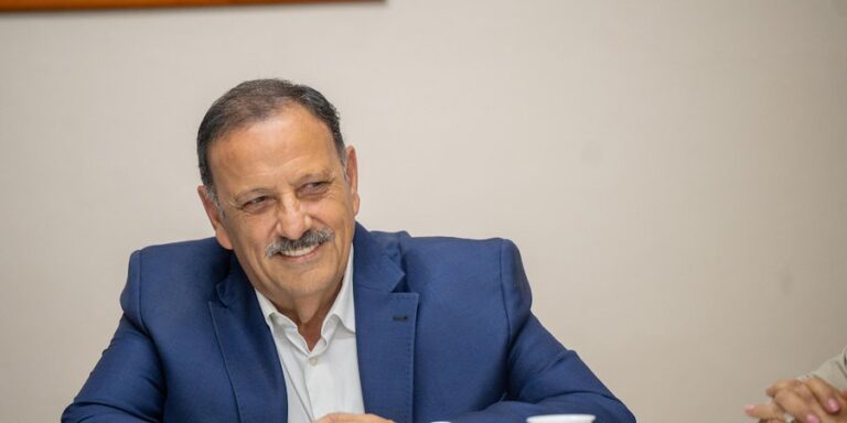 Deuda: La Rioja anunció que no pagará otro vencimiento de sus bonos y extiende el default de su deuda