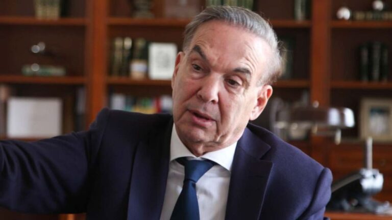 Miguel Ángel Pichetto explotó contra el Gobierno: «Juegan con cosas que no tienen remedio y no saben de historia»
