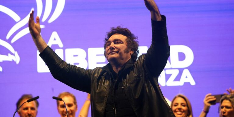 Contundente victoria del gobierno de Javier Milei en las elecciones legislativas en Argentina