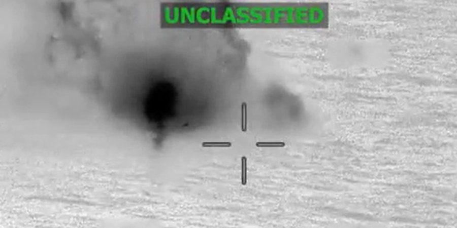 Estados Unidos destruyó una nueva embarcación con droga en el Pacífico Oriental: dos traficantes abatidos