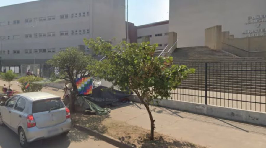 Drama en Salta: una nena de 12 años que fue abusada se encadenó para evitar que interrumpieran su embarazo