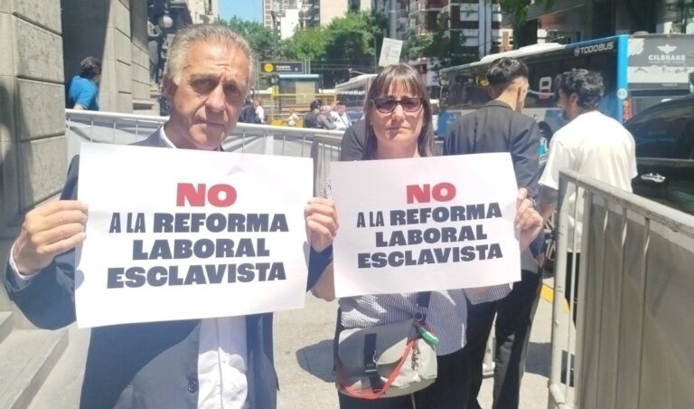 Por los trabajadores y contra la reforma laboral, asumieron los diputados del Frente de Izquierda