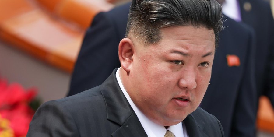 Kim Jong-un supervisó el desarrollo de lanzacohetes avanzados y amenazó con “aniquilar al enemigo”