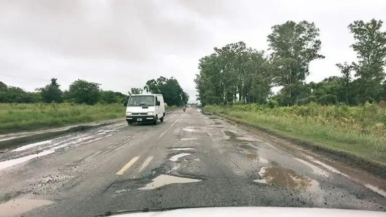 Por el abandono de la obra pública dos de cada tres rutas están en mal estado