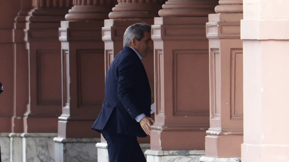 Caputo echó al secretario de Transporte tras una denuncia por corrupción en subsidios por 30 mil millones