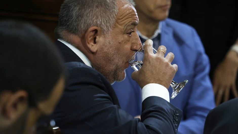 Juez enfría su candidatura y refuerza su alianza con Bornoroni para diluir a De Loredo