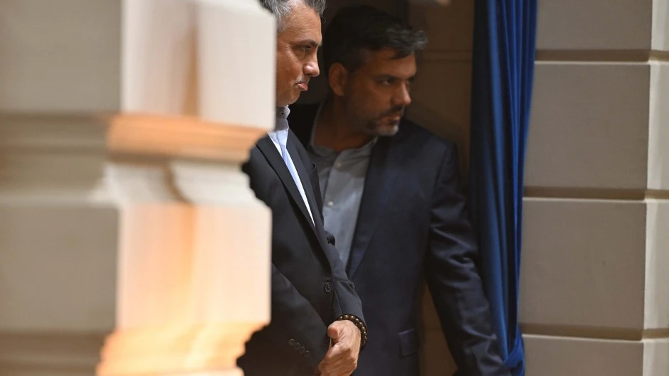 Concejal denunció “aprietes” de un armador de Pareja y explotó la interna libertaria en Olavarría