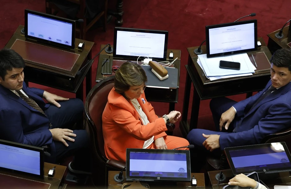 El Gobierno logró aprobar una reforma laboral que debilita el histórico modelo sindical