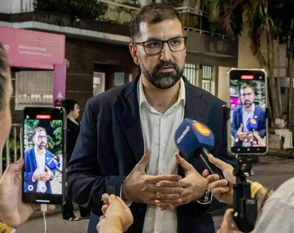 “Nuevo golpe al salario”: Lucho Moser cruzó a Zdero por el anuncio del 3% para estatales