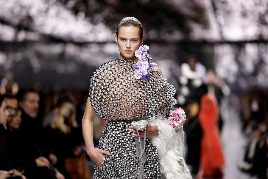 Dior y Saint Laurent: llegan los platos fuertes en la Semana de la Moda de París