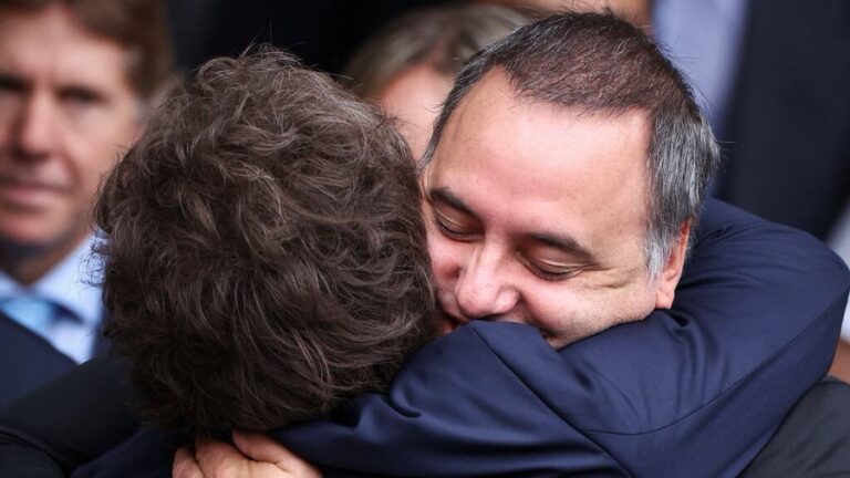 La intimidad de la reunión de Gabinete en la que Milei renovó su respaldo a Adorni frente a los ministros