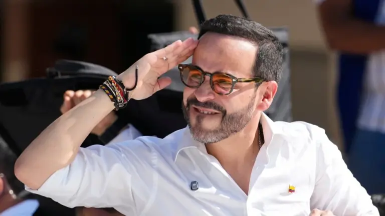 El Milei colombiano sorprende y gana en primera en la vuelta al candidato de Petro