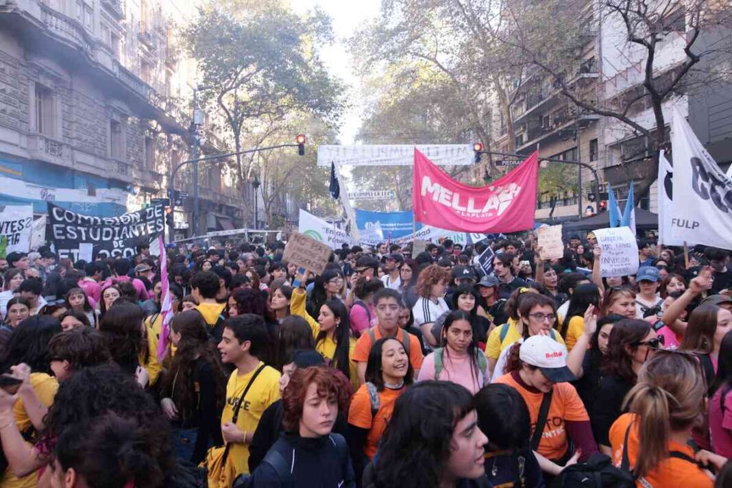 La Marcha Federal Universitaria, en fotos: la comunidad educativa se moviliza y pide por el financiamiento