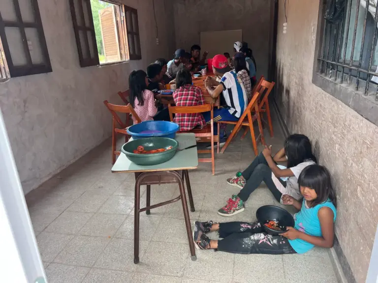 CHACO DAR DE COMER CON 800 PESOS POR DÍA “Casi no hay comida”