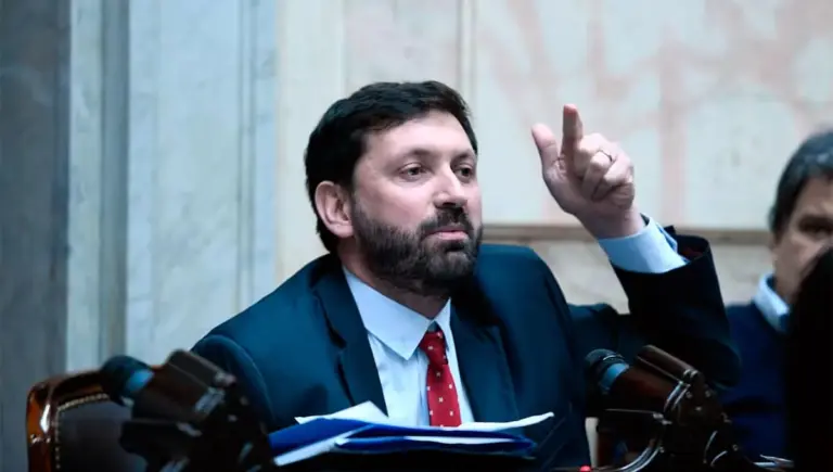 Crecen las deudas familiares y Pablo Juliano cruzó a Milei: «Al Gobierno no le importa, a los argentinos sí»