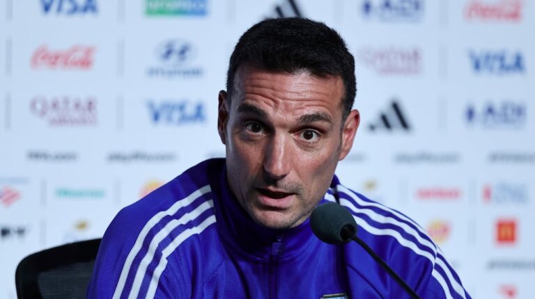 La inesperada reacción de Lionel Scaloni al enterarse de que ante Egipto un árbitro francés estará a cargo del VAR